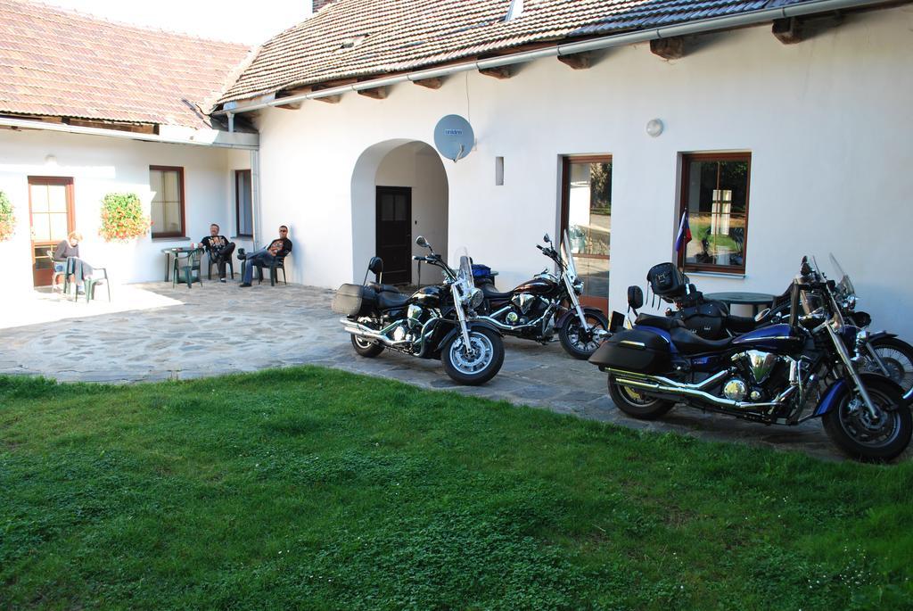Rodinné ubytování na Habeši Crhov Exterior foto